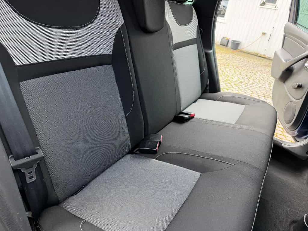 Dacia Duster Laureate 1.6 4x4 Allrad 1.Vorbesitz Klima 10/2016-photo-20