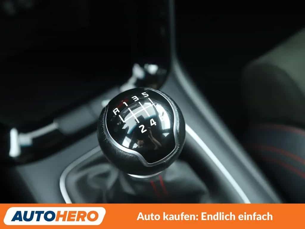 Kia cee'd / Ceed cee'd 1.6 TGDI GT-Track*TEMPO*CAM*PDC*SHZ*KLIMA* 09/2017-photo-23