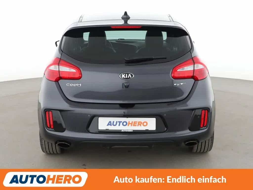Kia cee'd / Ceed cee'd 1.6 TGDI GT-Track*TEMPO*CAM*PDC*SHZ*KLIMA* 09/2017-photo-4