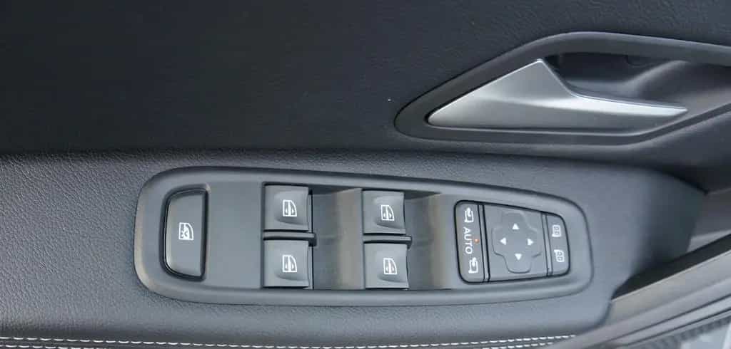 Dacia Duster TCe150 II FL Journey+AUTOM NAVI+R-CAM+Sit 01/2023-photo-9