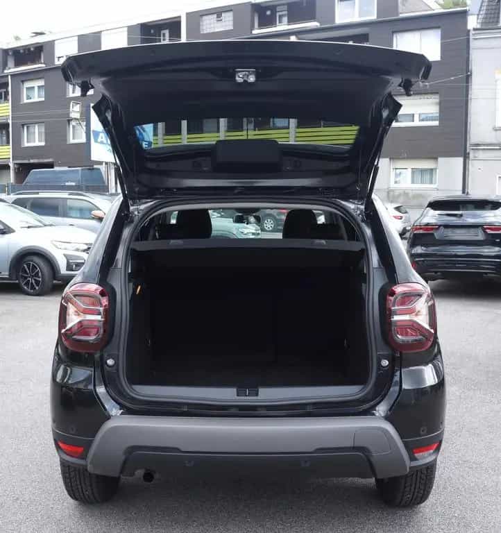 Dacia Duster TCe150AUTOM*Extreme+ NAVI+4 CAM+ALLWETTER 07/2024-photo-11