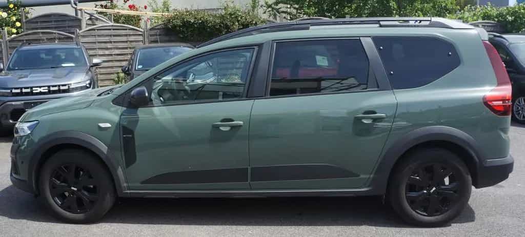 Dacia Jogger TCE110 Extreme 7Sitz+MWSt ausweisbar 12/2022-photo-2