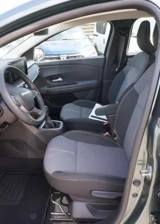 Dacia Sandero Stepway IIICe110 Extreme-Plus Navigation 10/2023-photo-11