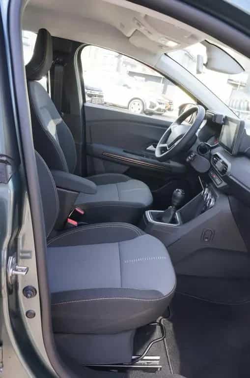 Dacia Sandero Stepway IIICe110 Extreme-Plus Navigation 10/2023-photo-17