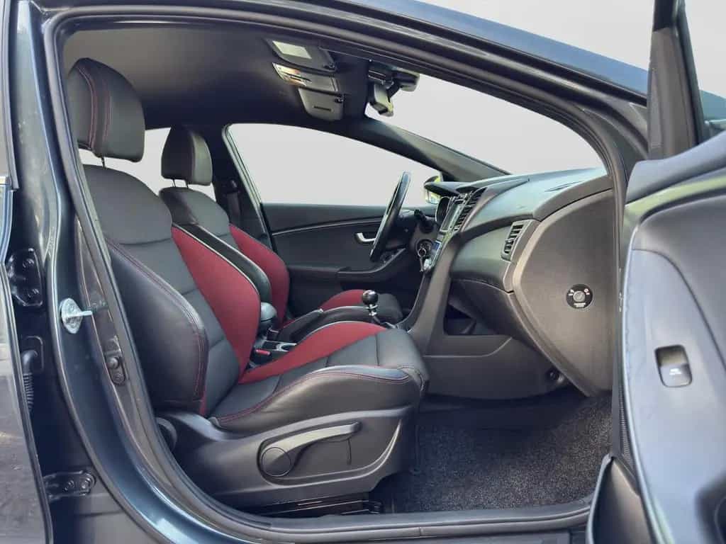Hyundai i30 Turbo/Navi/Kamera/Xenon/PDC/Temp. 09/2015-photo-12