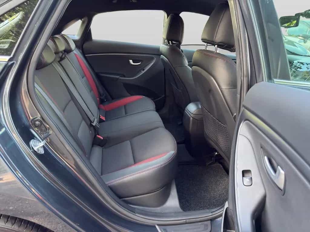 Hyundai i30 Turbo/Navi/Kamera/Xenon/PDC/Temp. 09/2015-photo-13
