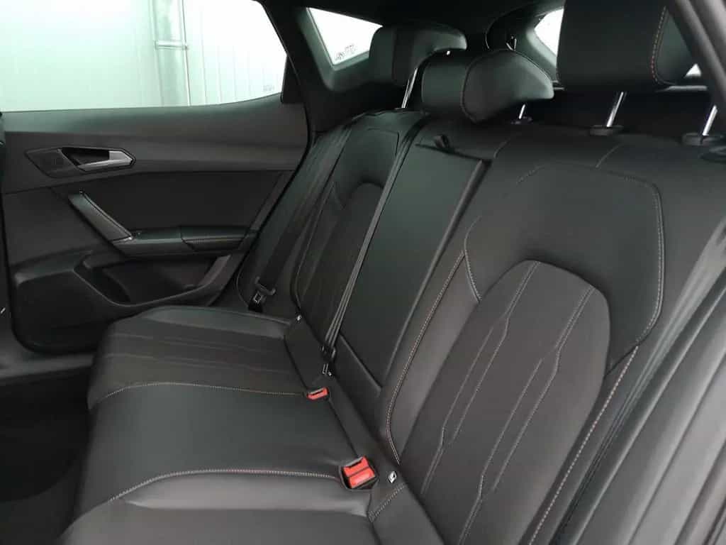 Cupra Formentor 1.5 eTSI 110 kW DSG ABT AHK ACC LED... 02/2026-photo-6