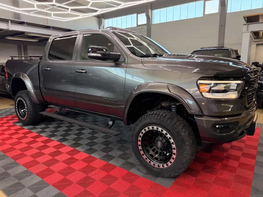 Dodge RAM 1500 5.7 4X4 LARAMIE PANO LPG MonsterTruck 01/2022-photo-18