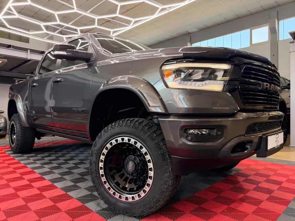 Dodge RAM 1500 5.7 4X4 LARAMIE PANO LPG MonsterTruck 01/2022-photo-20