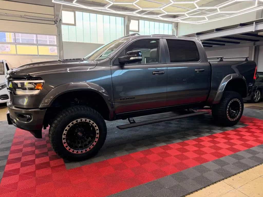 Dodge RAM 1500 5.7 4X4 LARAMIE PANO LPG MonsterTruck 01/2022-photo-4