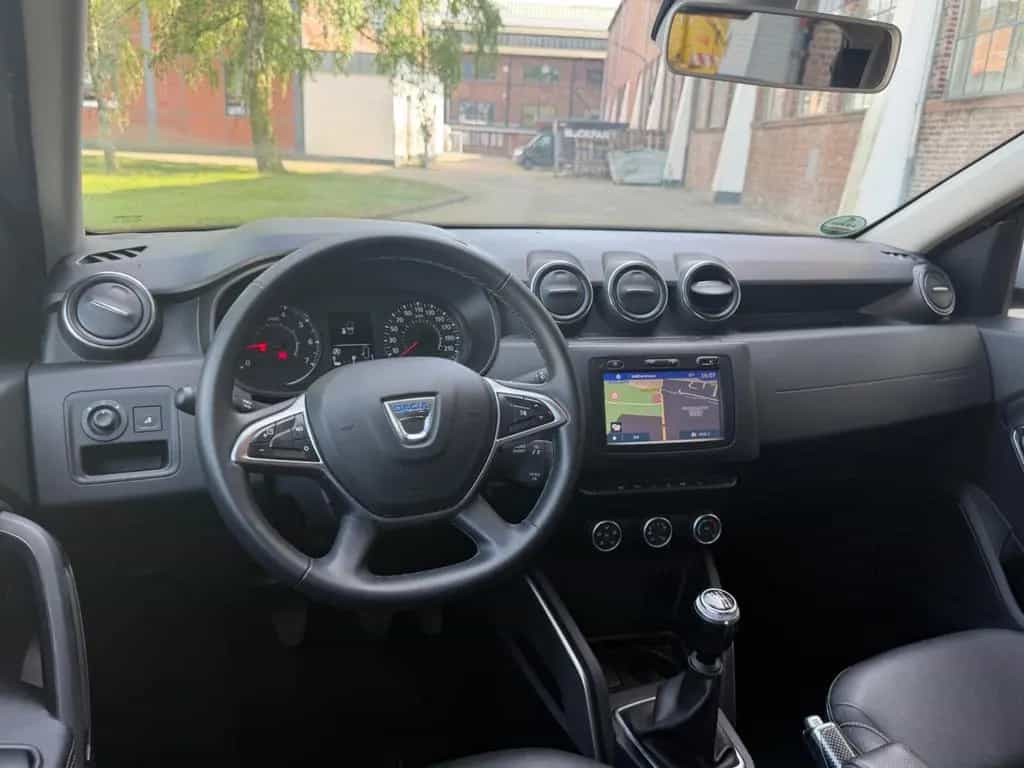Dacia Duster II Prestige**Inspektion Neu**Leder**Navi* 05/2018-photo-5