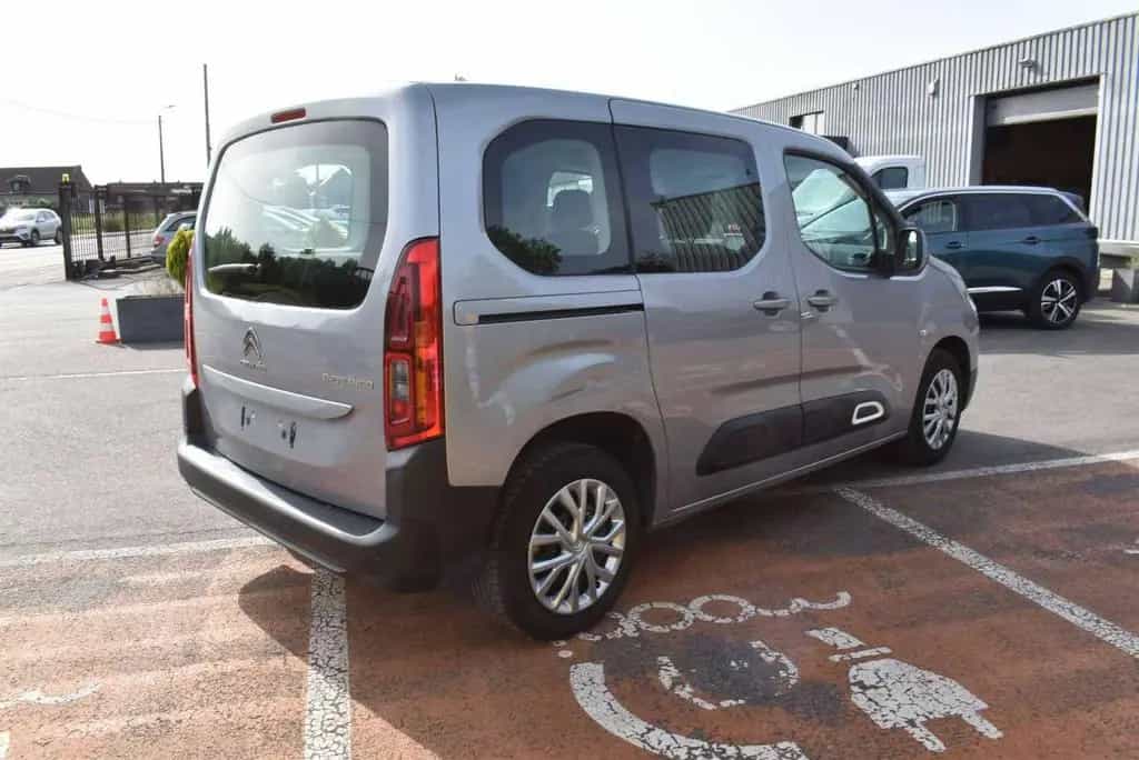 Citroën Berlingo 1.2i M Feel Airco/GPS/CarPlay***DESTOCK 06/2020-photo-2