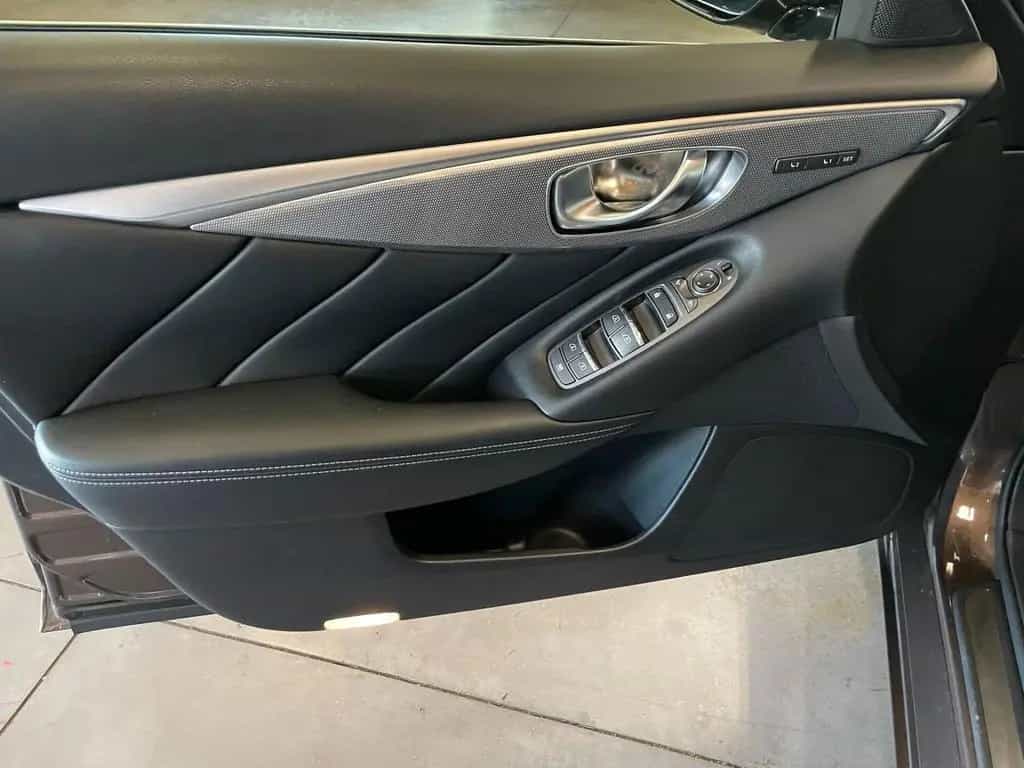 Infiniti Q50 2.2 diesel Sport 07/2014-photo-14