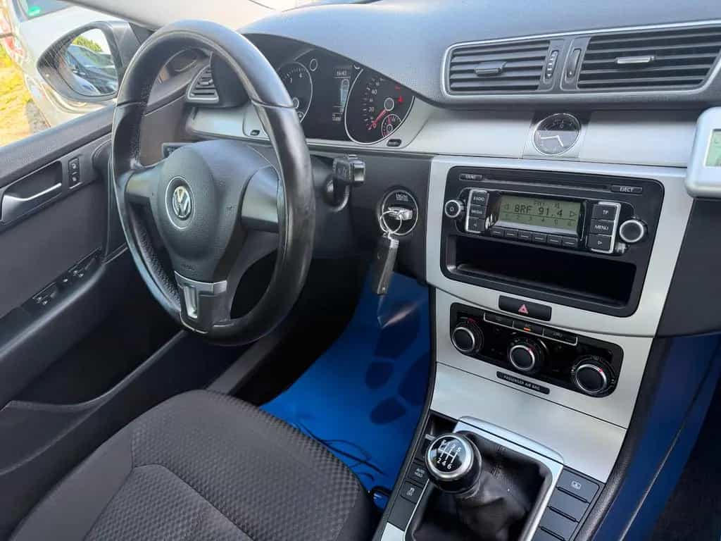 Volkswagen Passat Trendline*1.HD*Klima*55.TKM*TÜV NEU 03/2011-photo-16
