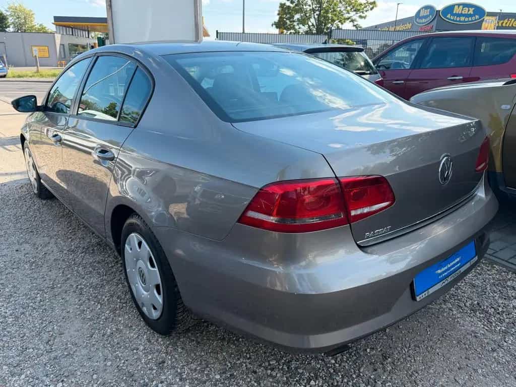 Volkswagen Passat Trendline*1.HD*Klima*55.TKM*TÜV NEU 03/2011-photo-5