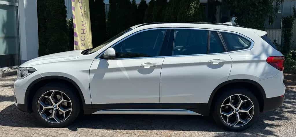 BMW X1 xDrive 18d*X-Line*LED*Leder*Navi*AHK* 09/2018-photo-1