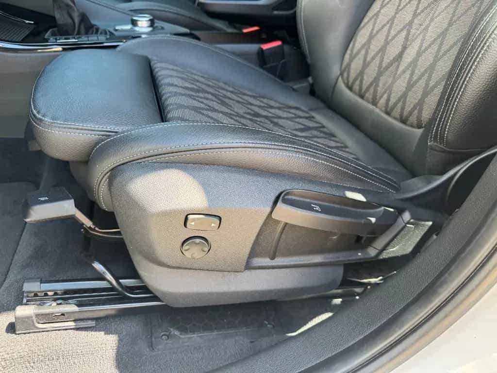BMW X1 xDrive 18d*X-Line*LED*Leder*Navi*AHK* 09/2018-photo-17