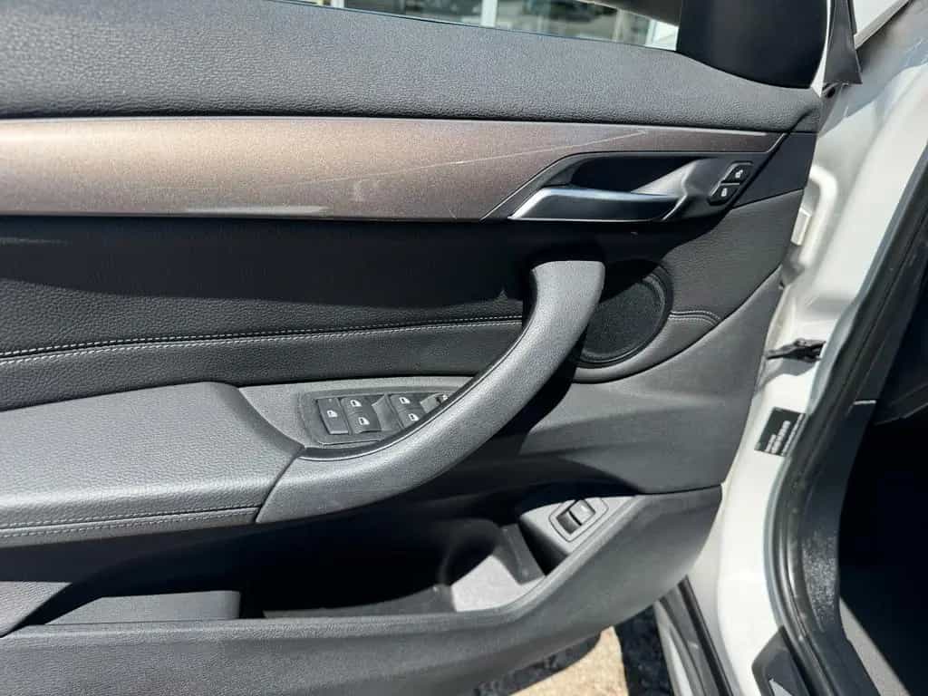 BMW X1 xDrive 18d*X-Line*LED*Leder*Navi*AHK* 09/2018-photo-18