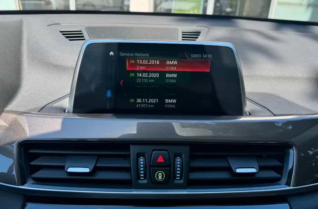 BMW X1 xDrive 18d*X-Line*LED*Leder*Navi*AHK* 09/2018-photo-24