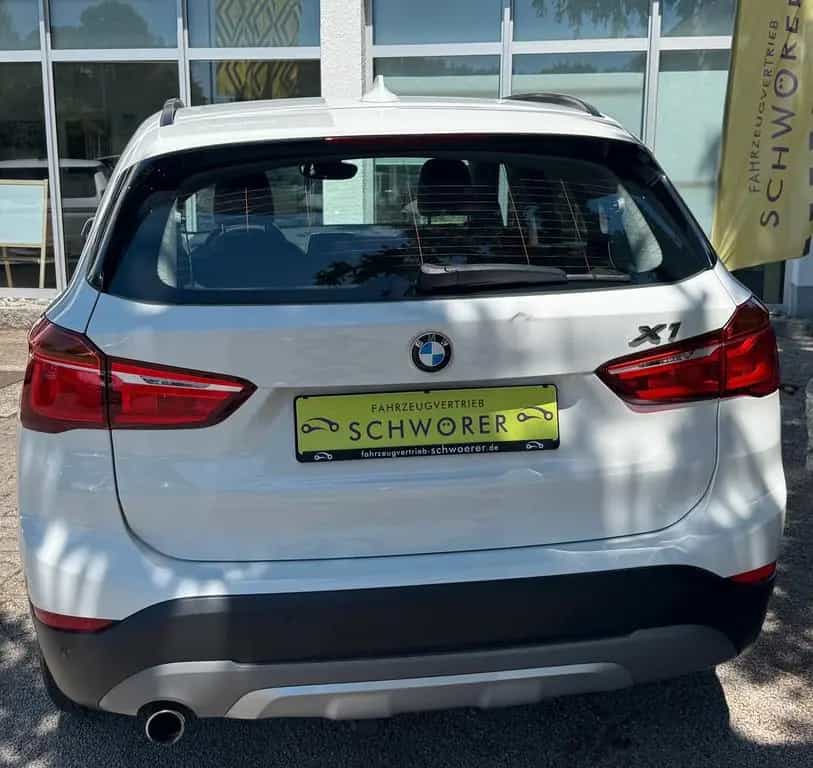 BMW X1 xDrive 18d*X-Line*LED*Leder*Navi*AHK* 09/2018-photo-4