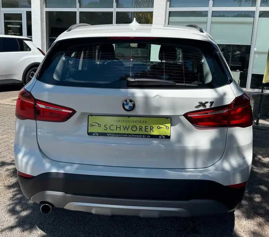 BMW X1 xDrive 18d*X-Line*LED*Leder*Navi*AHK* 09/2018-photo-6