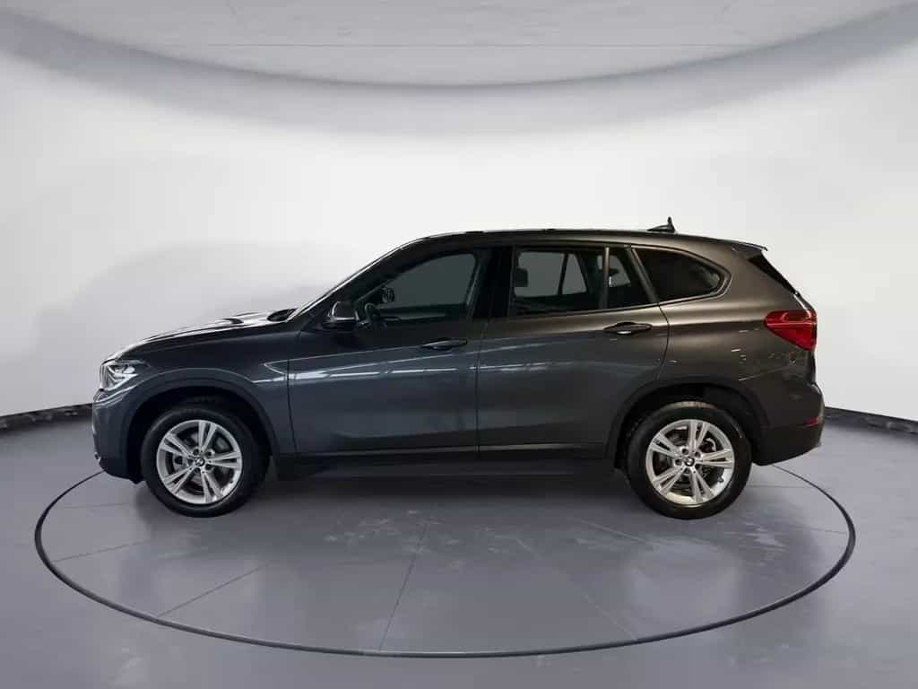 BMW X1 sDrive18i Advantage Aut. Navigation Heckkl. S 05/2019-photo-2