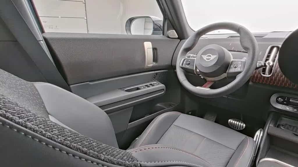 MINI John Cooper Works Countryman JCW Countryman ALL4 03/2025-photo-10