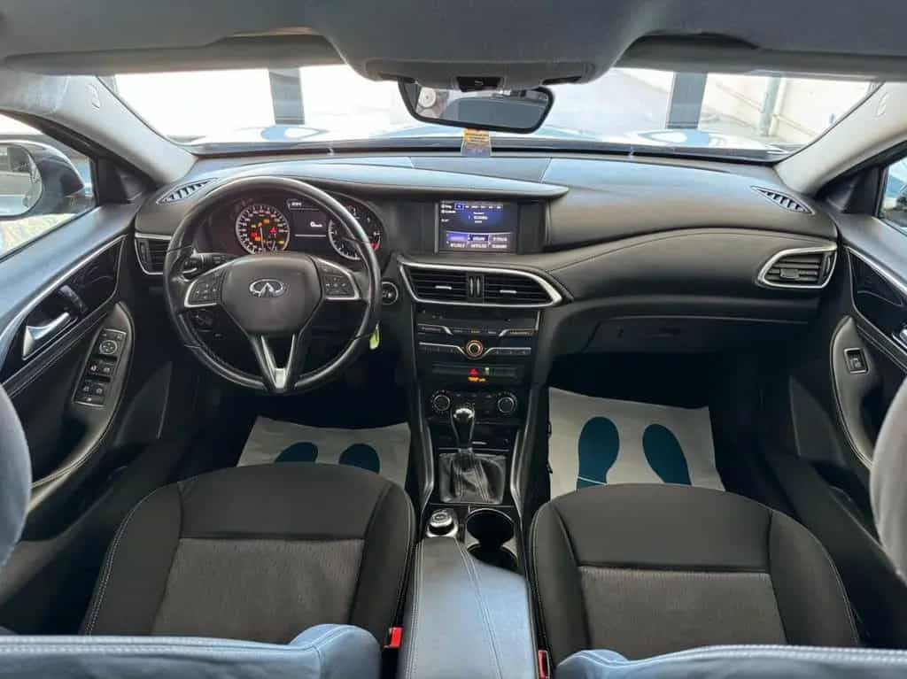 Infiniti Q30 1.5d Sport Edition 110 cv Led Pdc 09/2016-photo-10