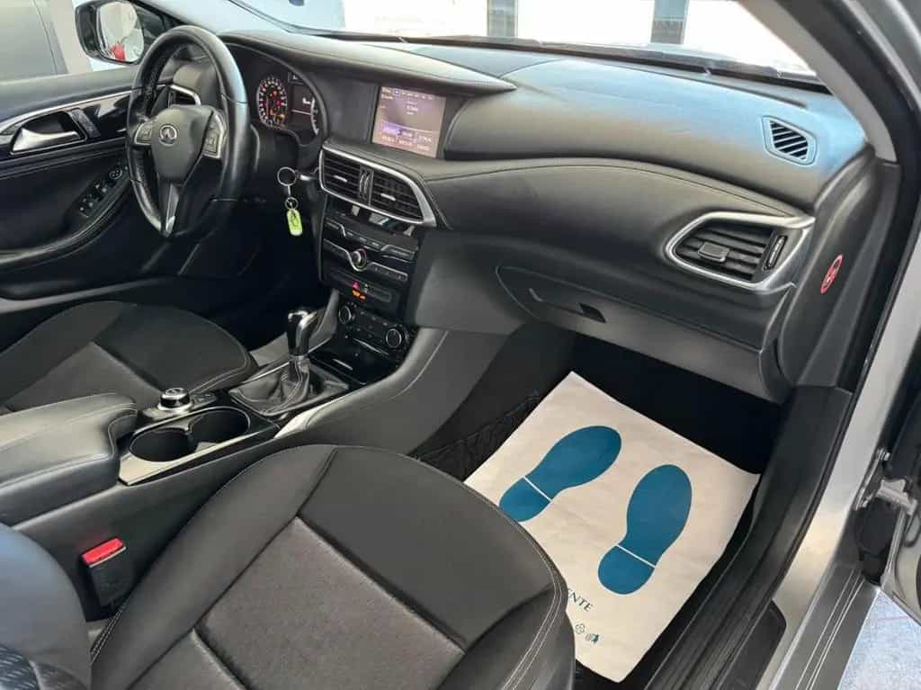 Infiniti Q30 1.5d Sport Edition 110 cv Led Pdc 09/2016-photo-12