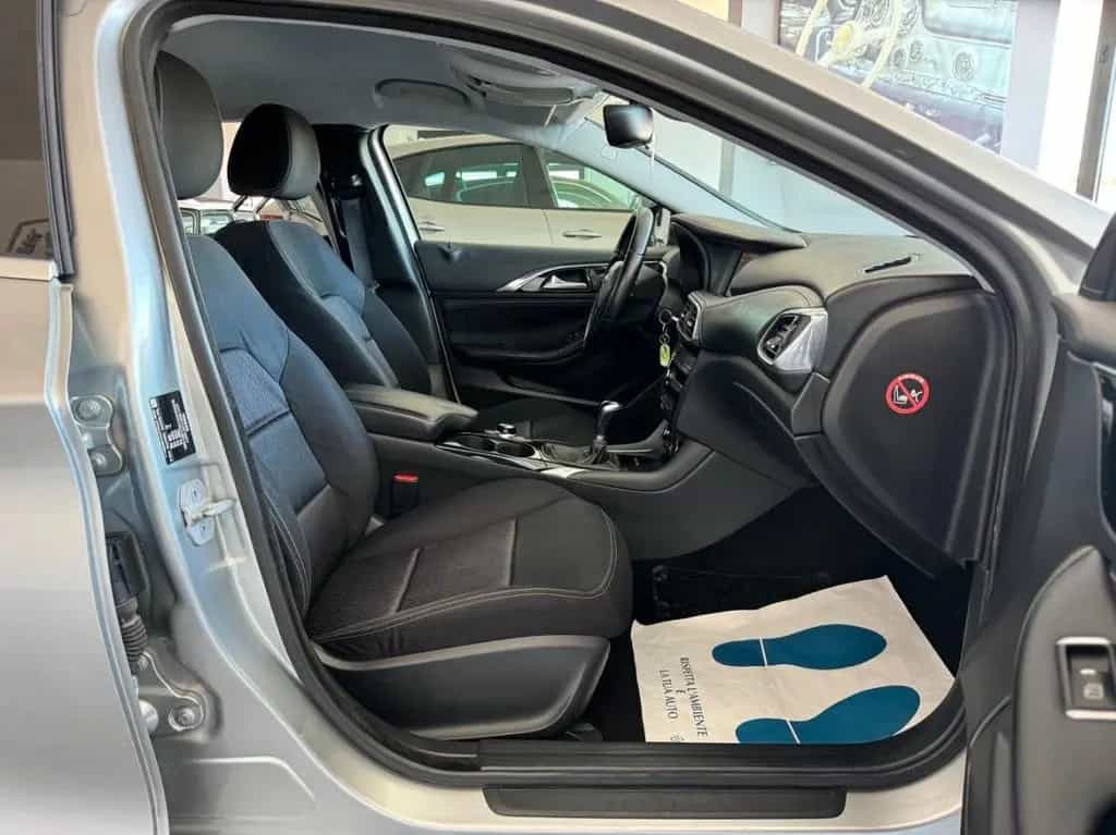 Infiniti Q30 1.5d Sport Edition 110 cv Led Pdc 09/2016-photo-13