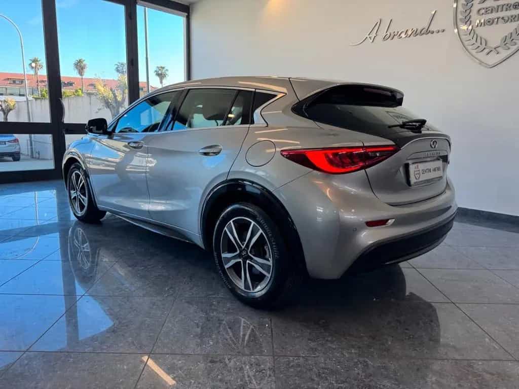 Infiniti Q30 1.5d Sport Edition 110 cv Led Pdc 09/2016-photo-6