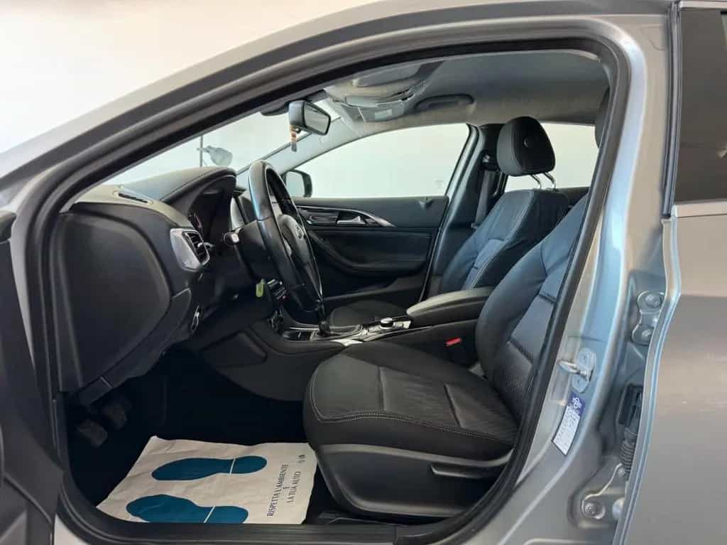 Infiniti Q30 1.5d Sport Edition 110 cv Led Pdc 09/2016-photo-8
