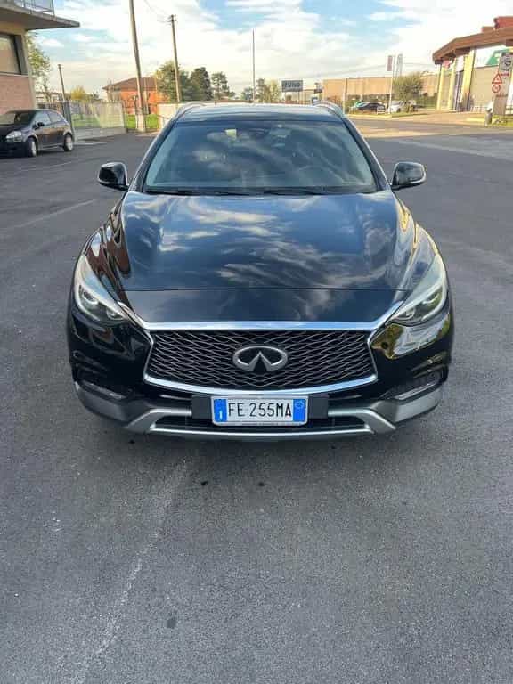 Infiniti Q30 2.2 diesel DCT AWD Premium Tech 07/2016-photo-0