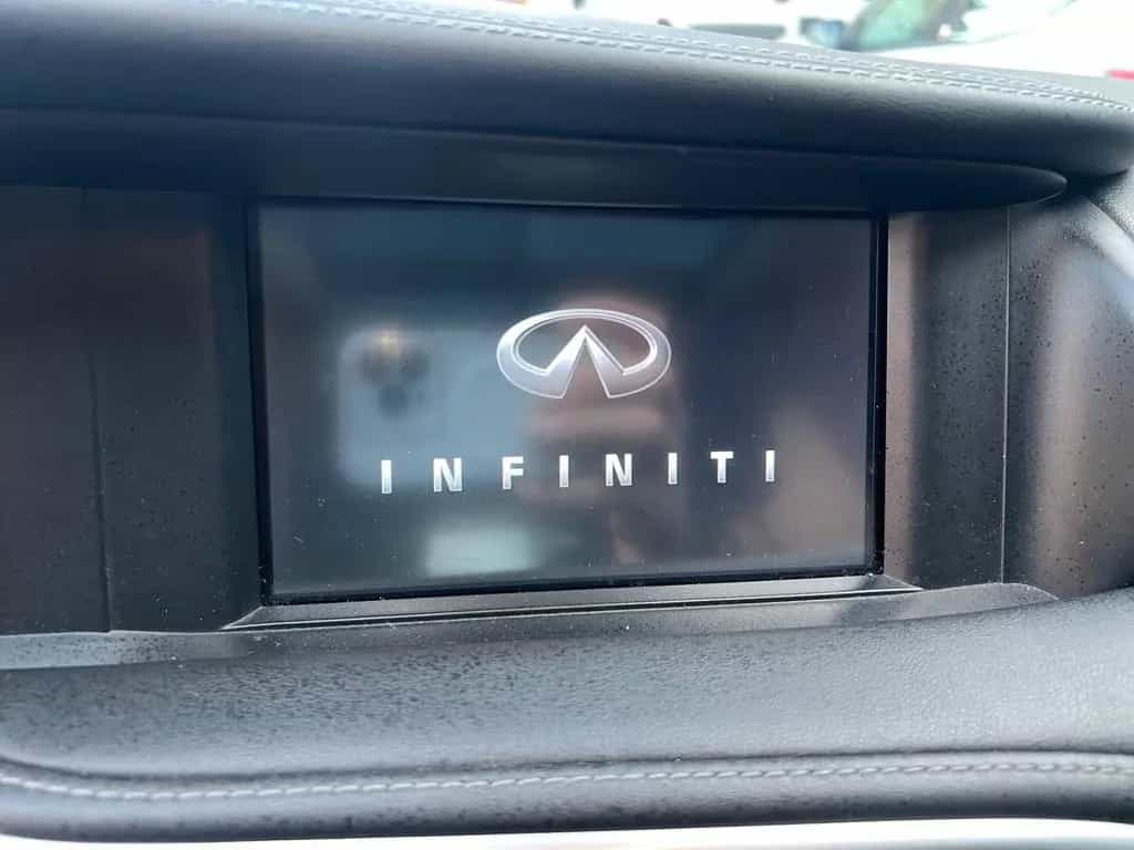 Infiniti Q30 2.2 diesel DCT AWD Premium Tech 07/2016-photo-12