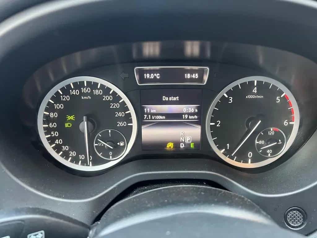 Infiniti Q30 2.2 diesel DCT AWD Premium Tech 07/2016-photo-14