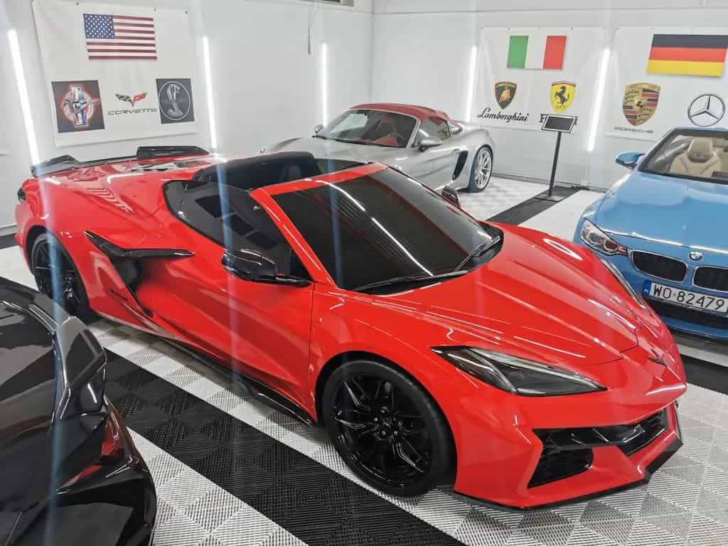 Corvette Z06 5400km, Perfect car for extreme price 12/2023-photo-3