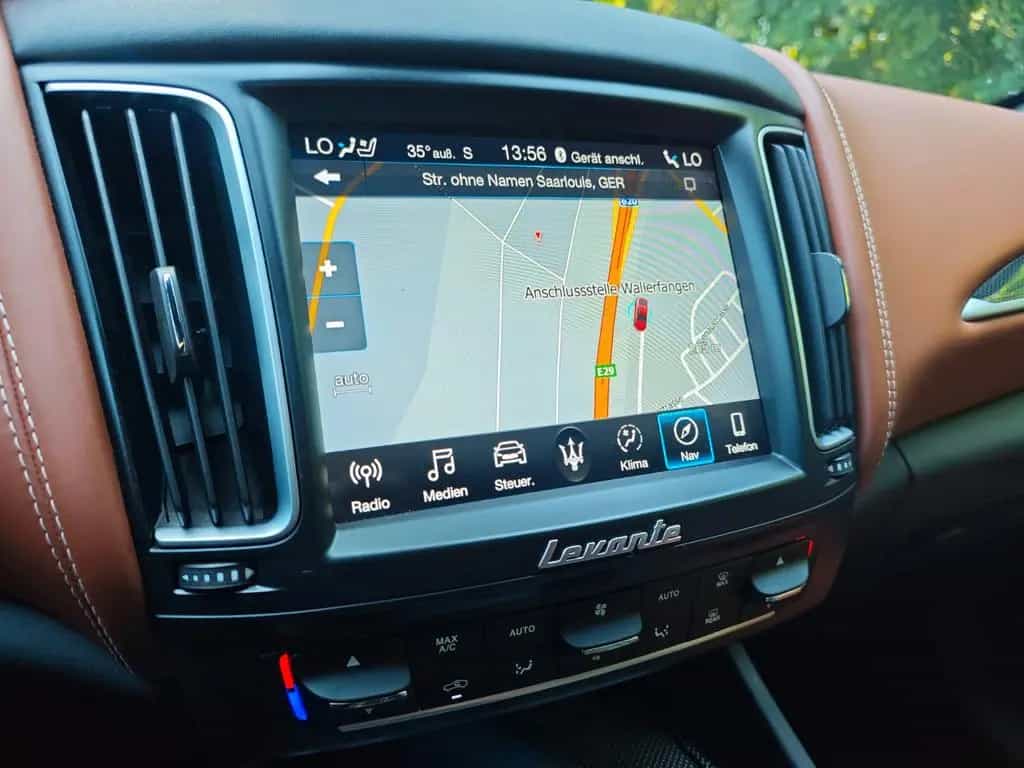 Maserati Levante DIESEL *PANO*AUT*LEDER*NAVI*KAM*LUFT* 02/2019-photo-21