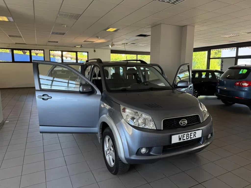 Daihatsu Terios 4WD Top S TÜV NEU 06/2006-photo-7