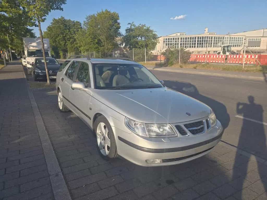 Saab 9-5 2.3t Sport-Kombi  "orig. 190'  km Tüv neu" 05/2004-photo-1