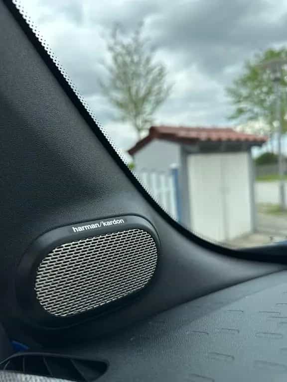 MINI Cooper S Cabrio Favoured Trim Paket XL 12/2024-photo-12