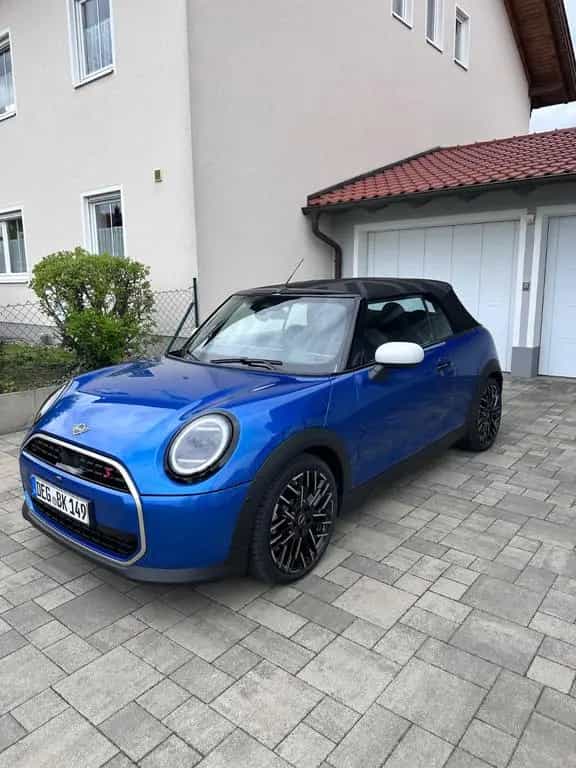 MINI Cooper S Cabrio Favoured Trim Paket XL 12/2024-photo-4