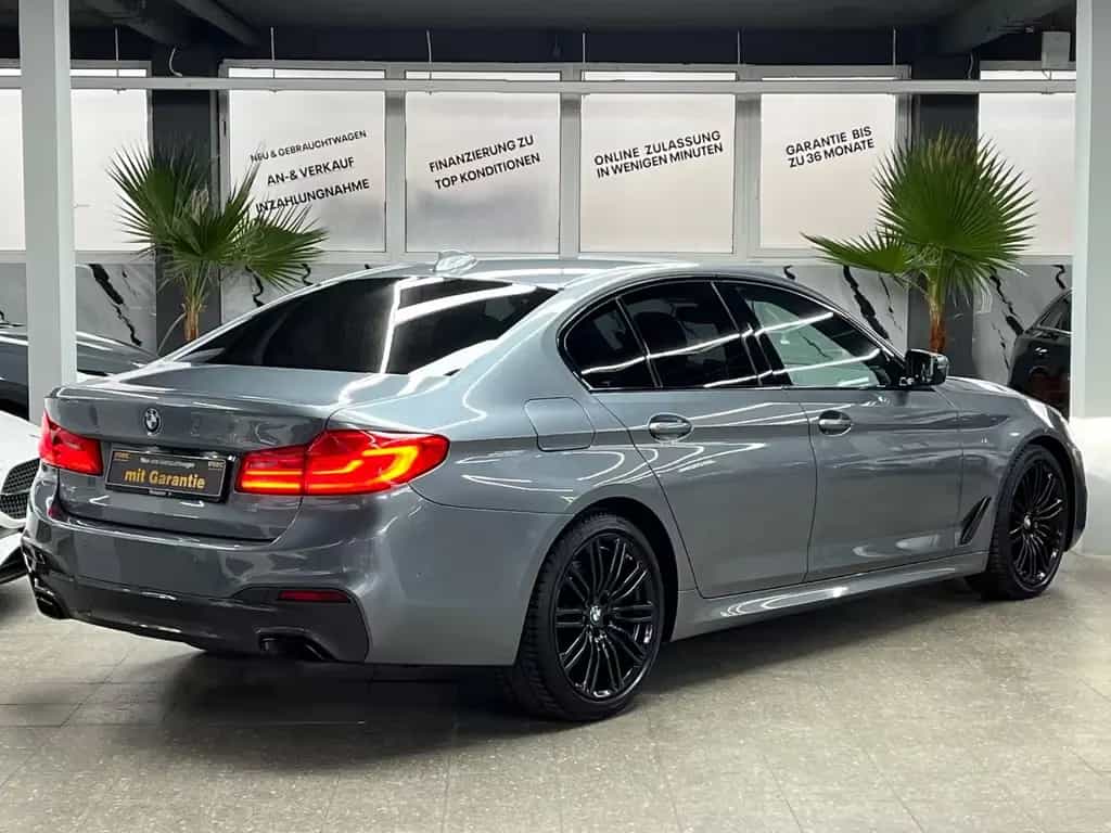 BMW 520 d xDrive Aut. * M SPORTPAKET* LED*HUD*19"ZOLL 11/2018-photo-2