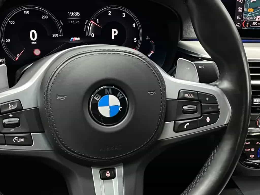 BMW 520 d xDrive Aut. * M SPORTPAKET* LED*HUD*19"ZOLL 11/2018-photo-20