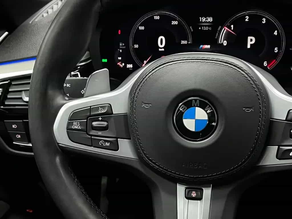 BMW 520 d xDrive Aut. * M SPORTPAKET* LED*HUD*19"ZOLL 11/2018-photo-23