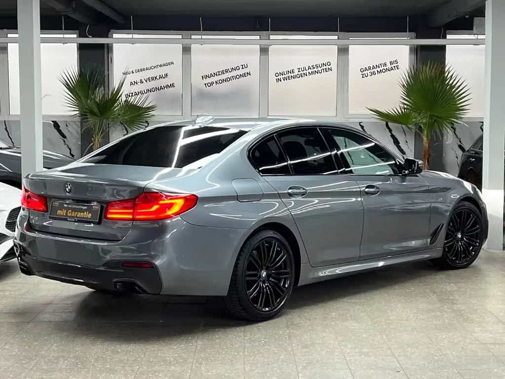 BMW 520 d xDrive Aut. * M SPORTPAKET* LED*HUD*19"ZOLL 11/2018-photo-3