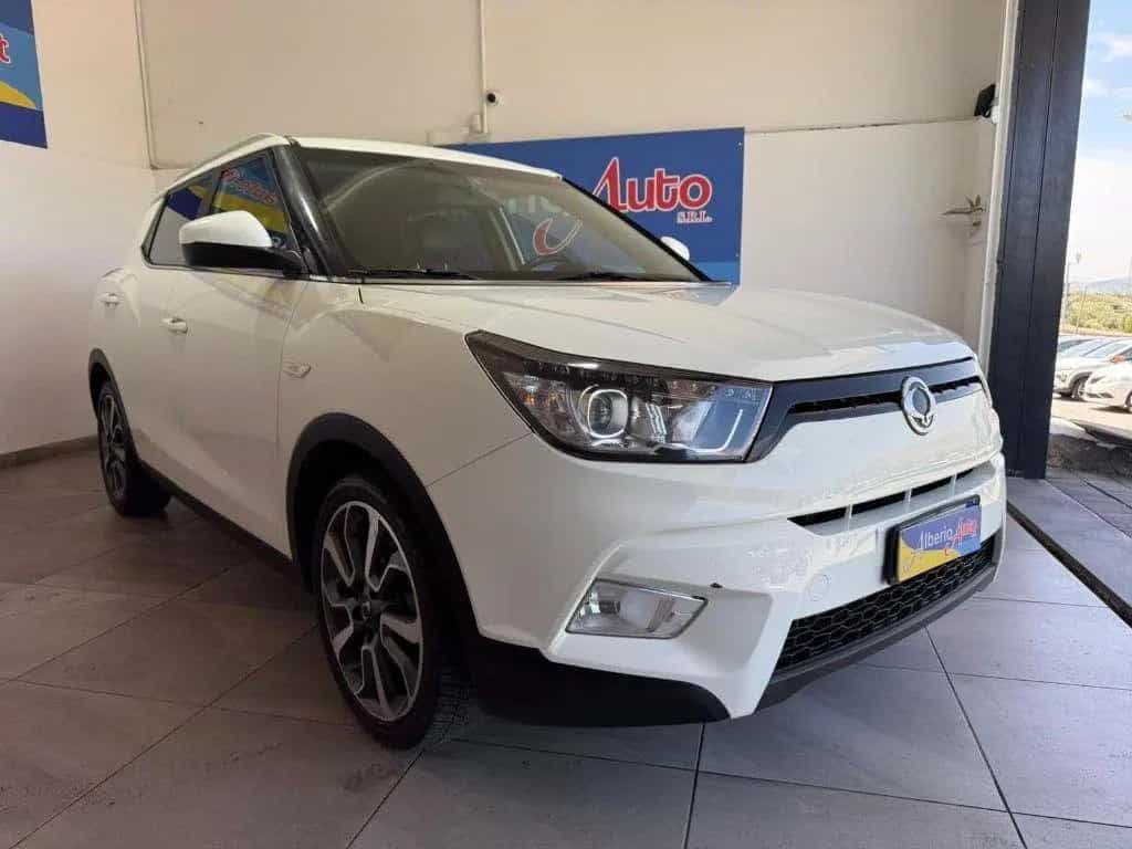 Ssangyong Tivoli SsangYong Tivoli 1.6d 2WD Be E-XDi 01/2016-photo-2