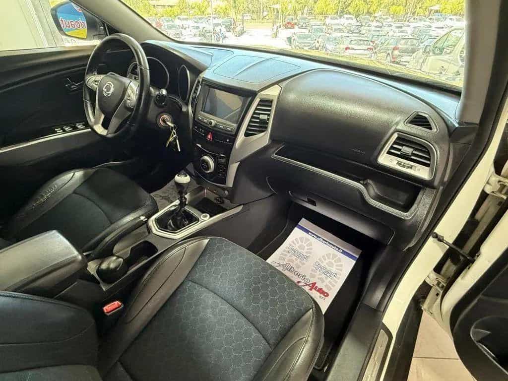 Ssangyong Tivoli SsangYong Tivoli 1.6d 2WD Be E-XDi 01/2016-photo-6