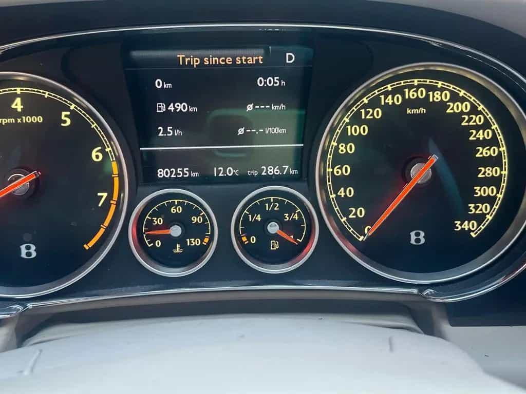 Bentley Continental Flying Spur V8 42.000 € netto 03/2017-photo-19