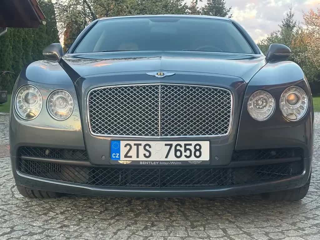 Bentley Continental Flying Spur V8 42.000 € netto 03/2017-photo-3