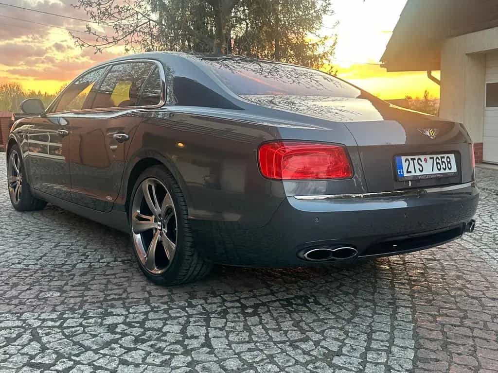 Bentley Continental Flying Spur V8 42.000 € netto 03/2017-photo-9